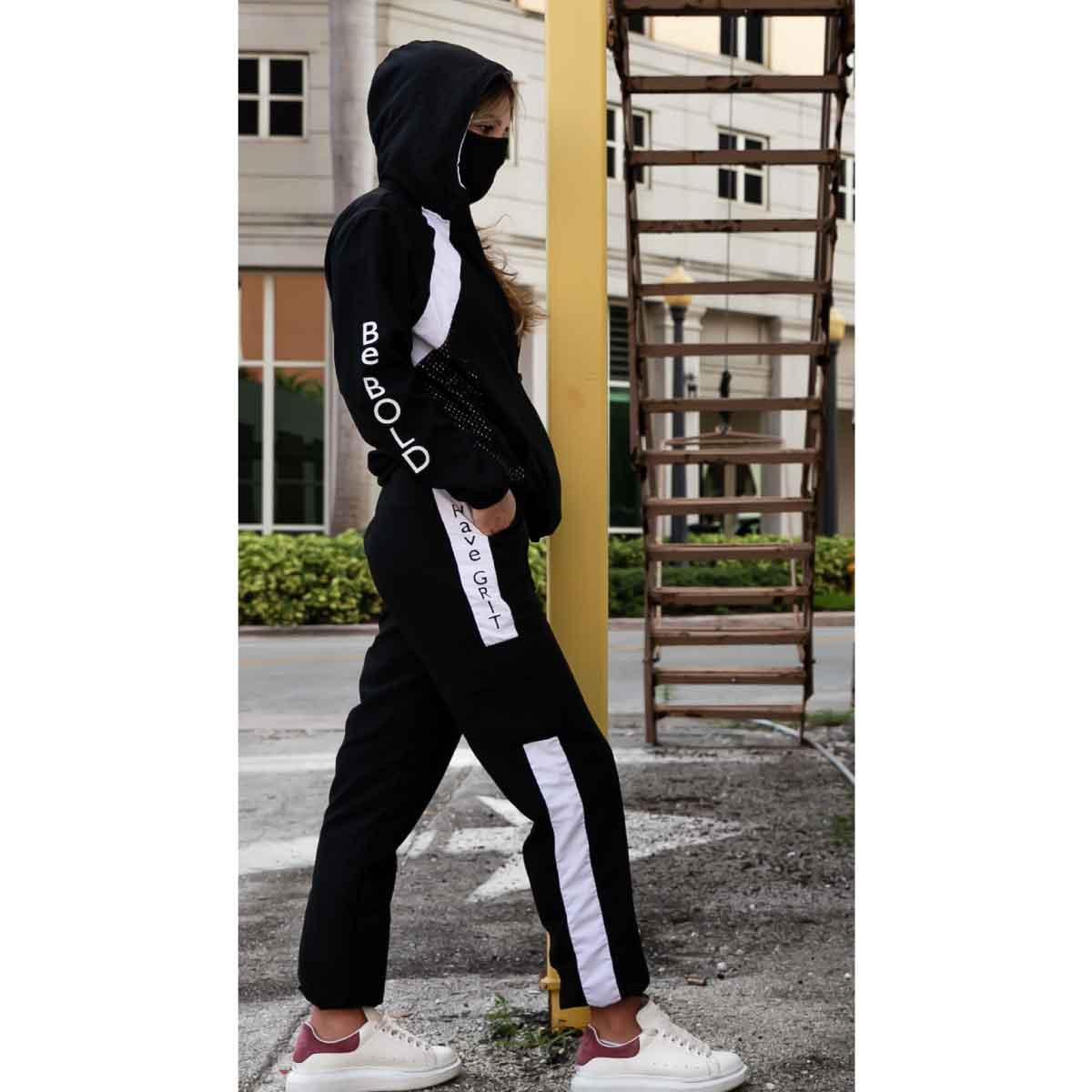 JOGGER COLOR BLANCO Y NEGRO PARA MUJER