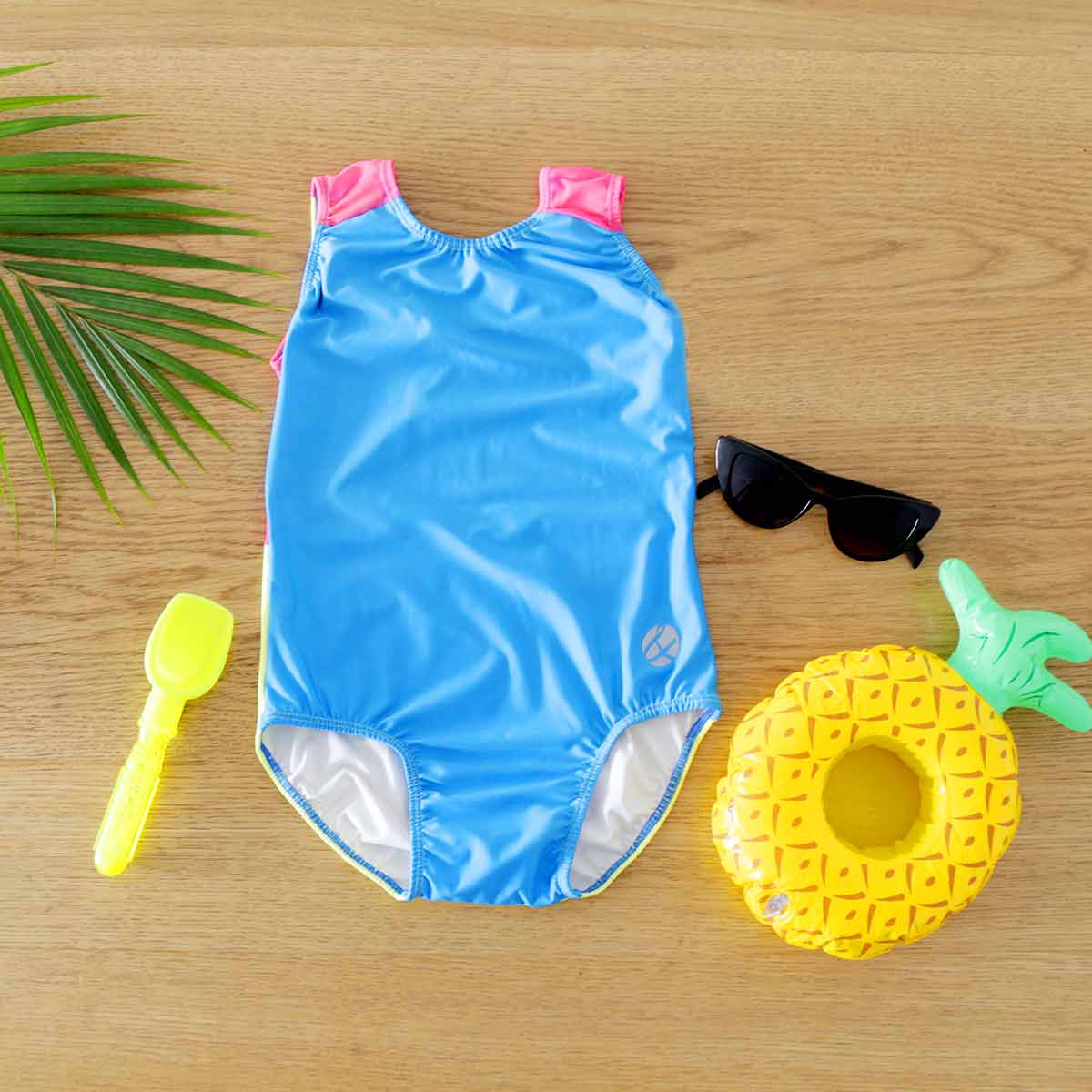 TRUSA DE GIMNASIA CON FLORES