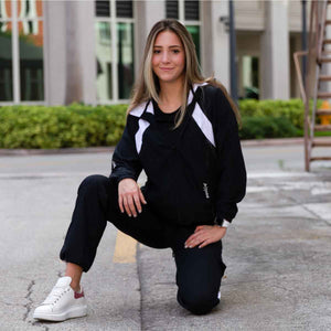 CHAQUETA EN BLANCO Y NEGRO PARA MUJER - TAPABOCAS INCLUIDO