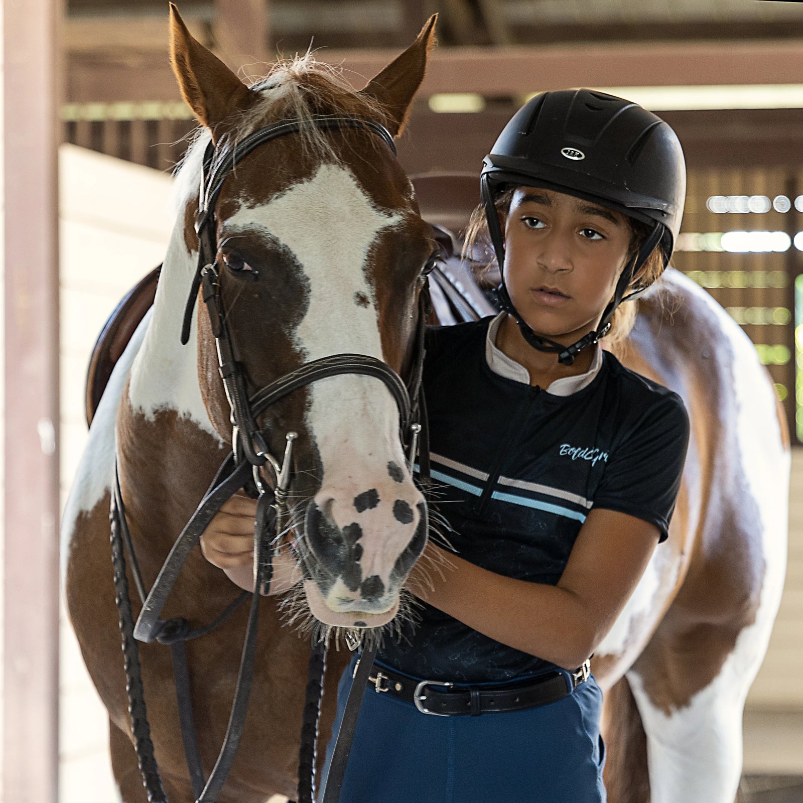 CAMISETA DE EQUITACIÓN BLACK HORSES-VERTIGO